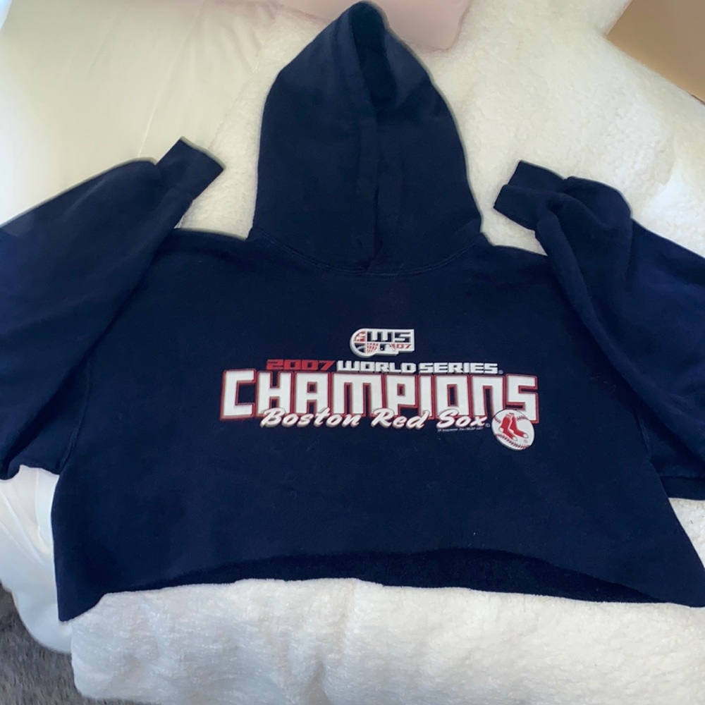 Cropped 2007 Red Socks World Series Sweatershirt